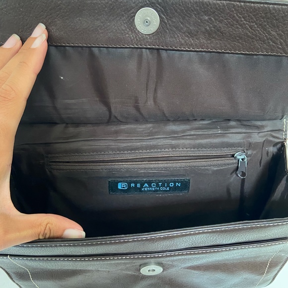 Kenneth Cole Reaction Genuine Leather Vintage Crossbody Bag - Picture 4 of 10